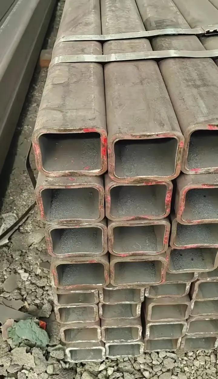 昆明不锈钢方管批发市场在哪里呀