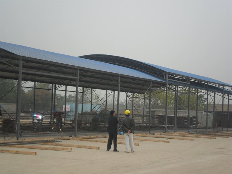 彩钢棚12米跨度的梁用什么好