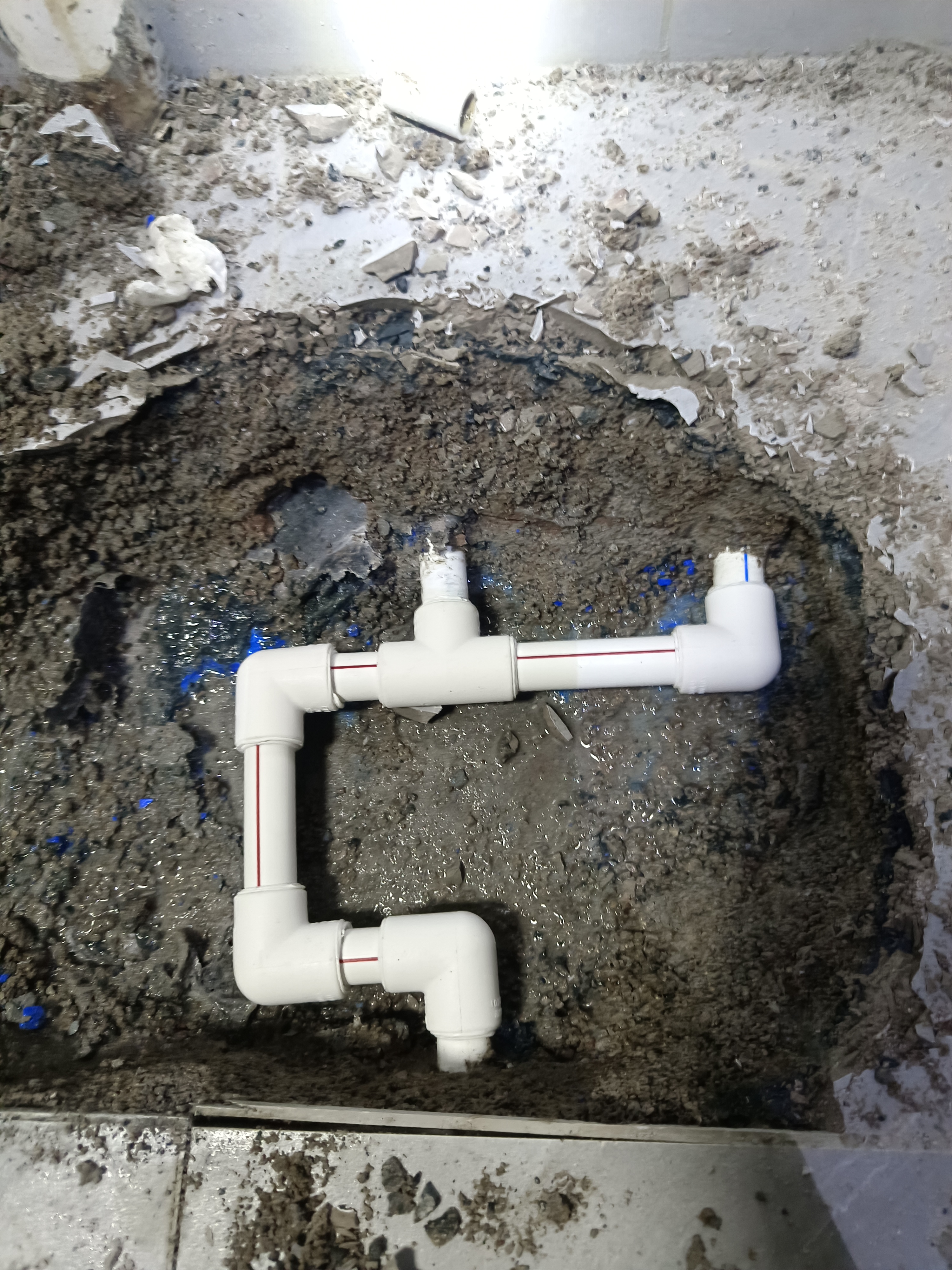 鱼池漏水最简单三个方法图片