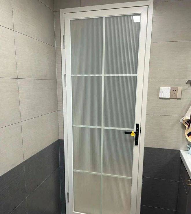 洗手间门图片大全最新款灰色的门配什么颜色的垭口2025