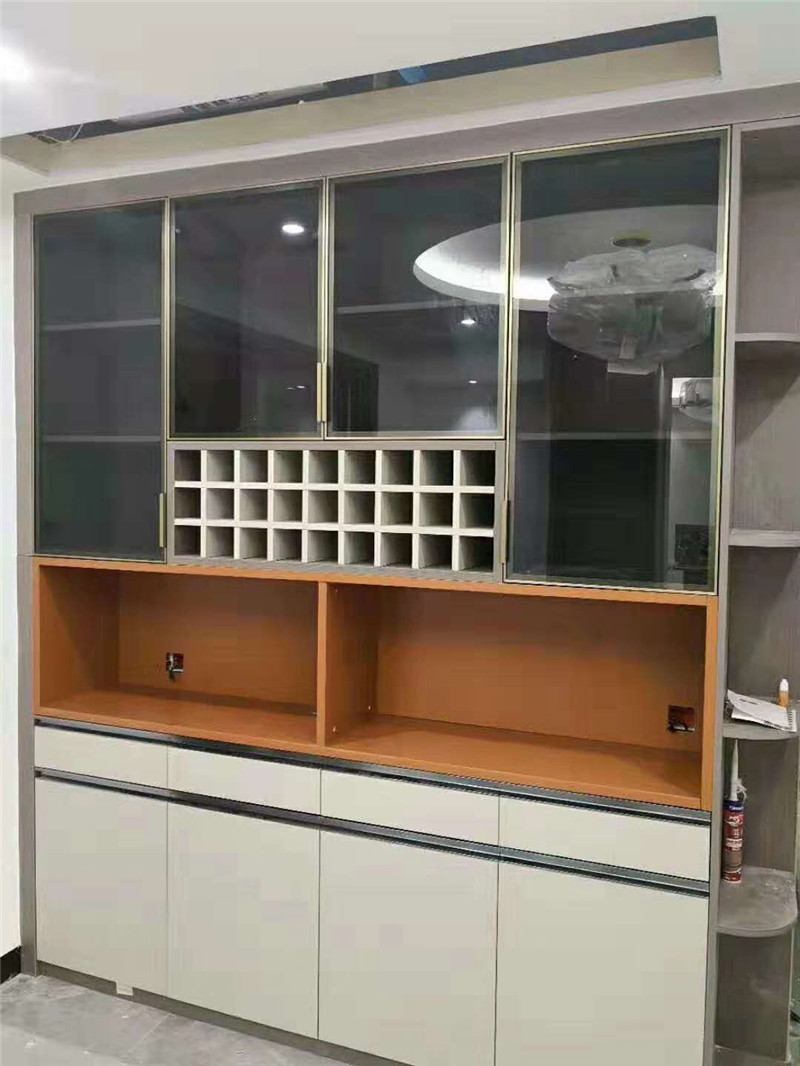 玻璃酒柜效果图片大全