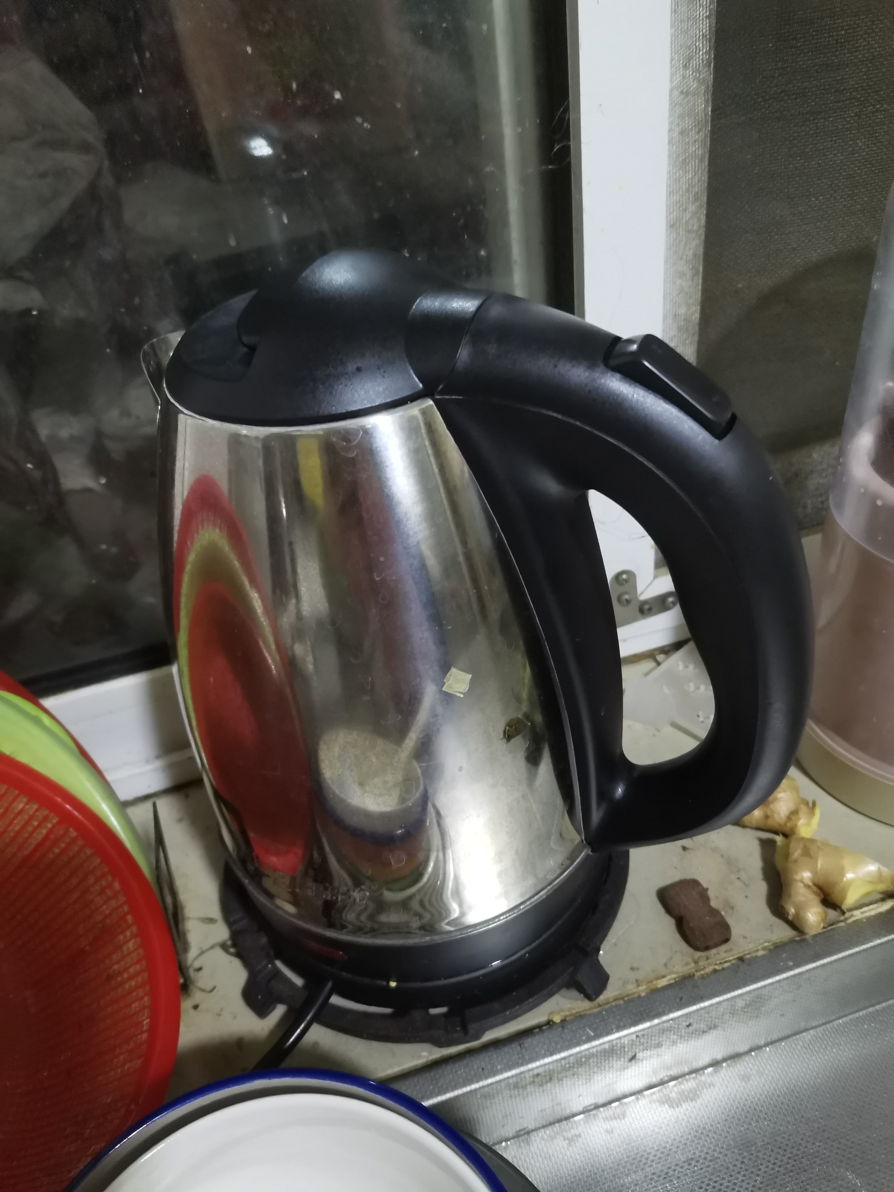 烧水壶只写着食品级不锈钢安全?