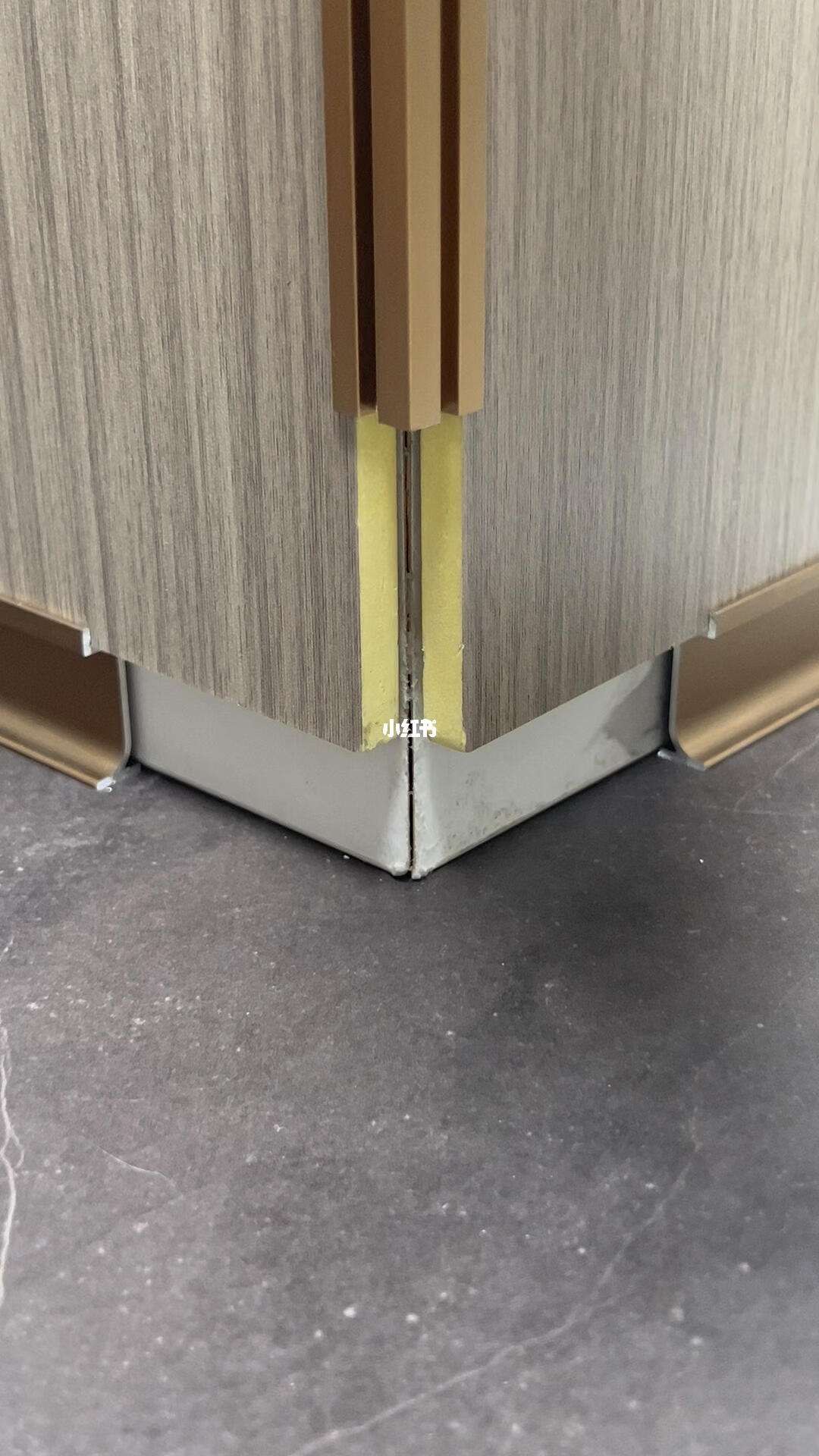 铝合金踢脚线如何安装方法