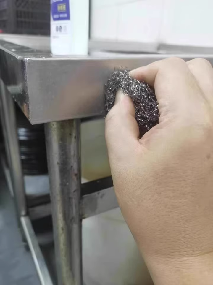 不锈钢生锈怎么清洗变亮光